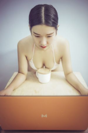 互换人妻疯狂4p_在线免费观看电影