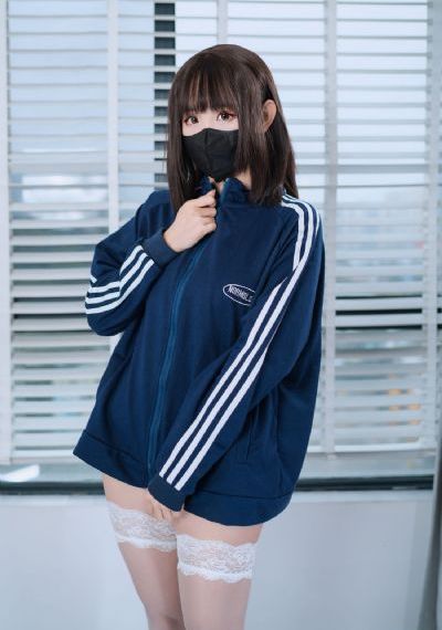 亚洲成人小说电影_BD英语完整版观看